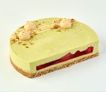 Торт Лайм, базилик и клубника