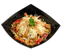 Wok с курицей и сыром в соусе терияки