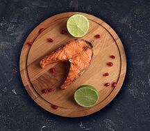 Стейк из лосося на мангале