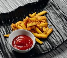 Картофель фри с пармезаном