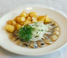 Селедочка с картофелем