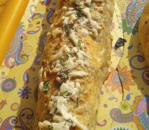 Рулет с фаршем и сыром