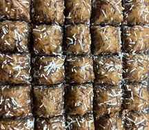Турецкая пахлава шоколадная с кокосовой стружкой