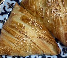 Слоеная самса с курицей