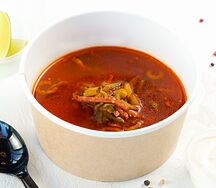 Солянка мясная с копченостями