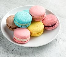 Макаруны в ассортименте