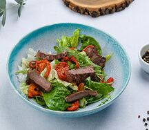 Салат с ростбифом