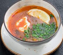 Солянка сборная со сметаной