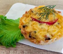 Киш с курицей и грибами