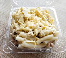 Макароны с фаршем под сыром