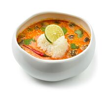 Суп Том ям с куриным филе