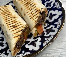 Шаурма с говядиной и сыром