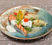 Лосось с рисом басмати 