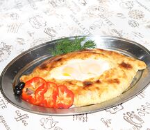 Хачапури по-аджарски