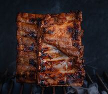 Шашлык из свиных рёбрышек в соусе BBQ