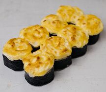 Запеченный ролл с лососем