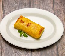 Блинчик с творогом и изюмом
