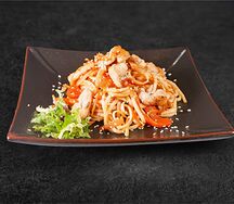Wok удон с курицей