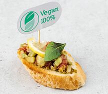 Брускетта с мексиканским гуакамоле и лимоном