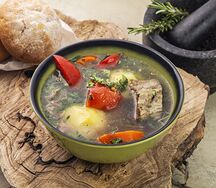 Шурпа с бараньими ребрышками