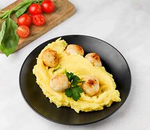 Тефтельки куриные с картофельным пюре