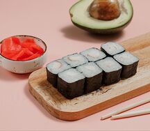 Классический ролл с курицей