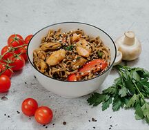 WOK гречневый с морепродуктами