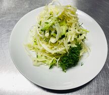 Капуста с огурцом