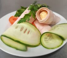 Ветчинные рулетики с сыром