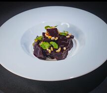 Салат с запеченной свеклой