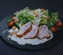 Цезарь с курицей