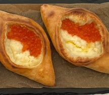 Мини-хачапури с красной икрой