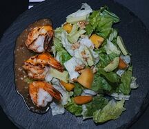 Салат с креветками