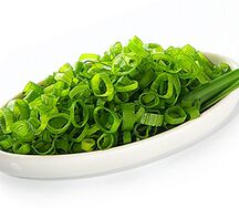 Лук зеленый