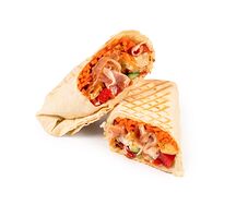 Шаурма с беконом и листом салата