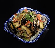 Гречневая лапша с морепродуктами