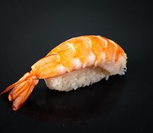 Суши с креветкой