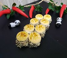 Запеченный ролл с со снежным крабом