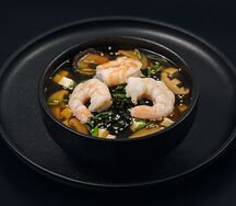 Мисо-суп с королевскими креветками