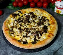 Пицца Грибная с курицей маленькая