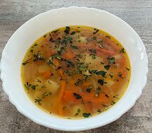 Гороховый с охотничьими колбасками