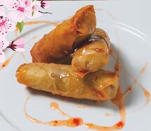 Спринг-ролл с курицей и овощами