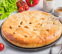 Осетинский с луком и грибами