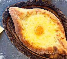Хачапури по-аджарски. 