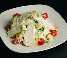 Цезарь с курицей
