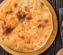 Осетинский пирог с картофелем и сыром