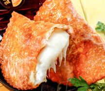 Чебурек с сыром моцарелла