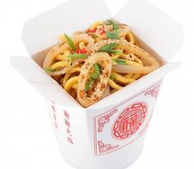 Wok с кальмаром