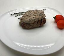 Филе миньон под сливочно-грибным соусом