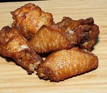 Куриные крылья с остринкой